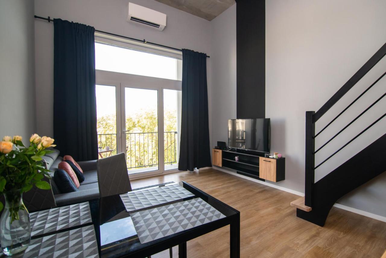 Studia Przy Lotnisku Od Wroclawapartament-Pl Breslávia Exterior foto